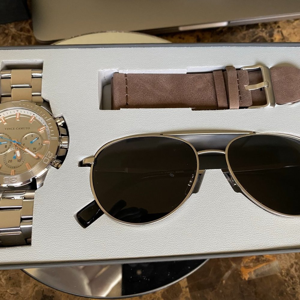 Vince Camuto 1147GYSVST Men's 47mm S/Steel Watch + Sunglasses Set